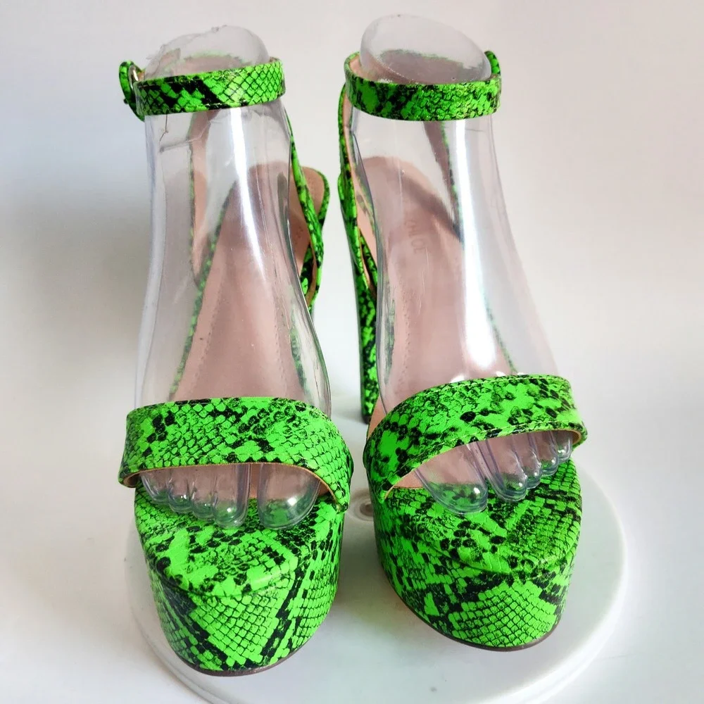 Chase‎ + Chloe Platform Sandals 7.5 Neon Green Snakeskin Ankle Strap Block Heel